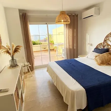 Puerto Alto 6-4 With Stunning Sea-view Apartment Estepona