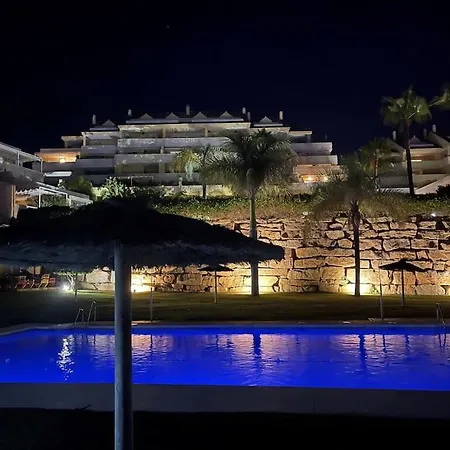 Puerto Alto 6-4 With Stunning Sea-view Estepona