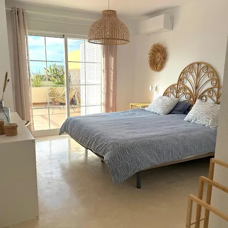 Апартаменти Puerto Alto 6-4 With Stunning Sea-view *