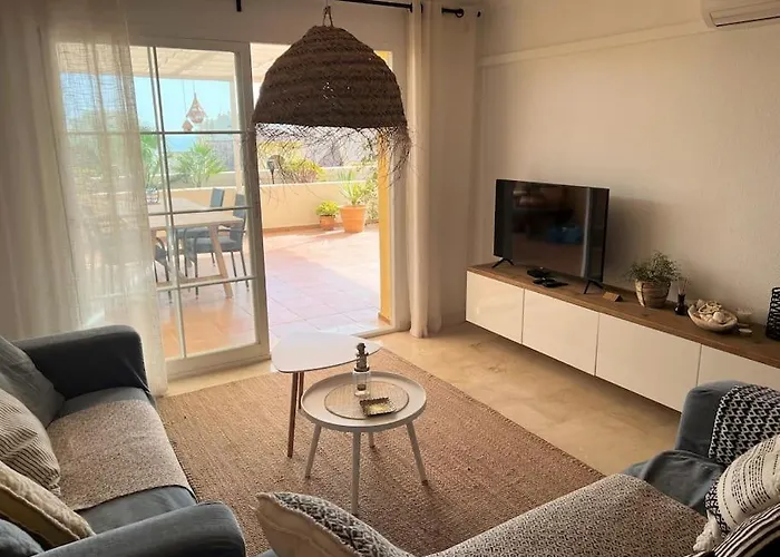 Puerto Alto 6-4 With Stunning Sea-view Apartment Estepona